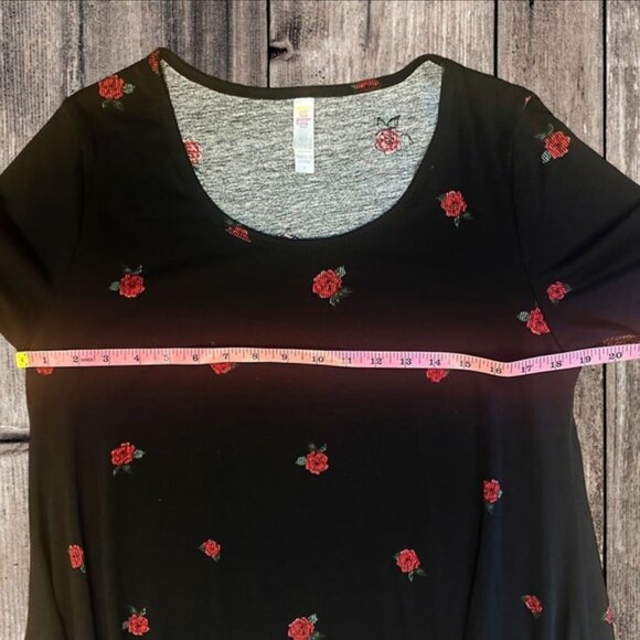 LuLaRoe Carly Simply Comfortable Perfect T Oversized Short Sleeve Floral Shirt S - Picture 8 of 10